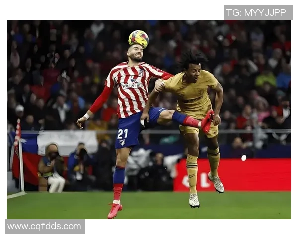 巴塞罗那与马德里竞技精彩对决集锦回顾与分析